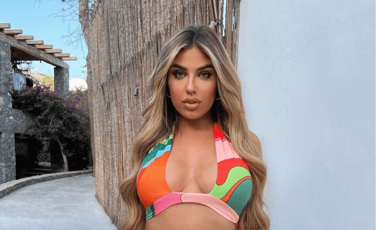 Love Island’s Anna ‘almost died’ after botched bum lift surgery Love Island’s Anna ‘almost died’ after botched bum lift surgery