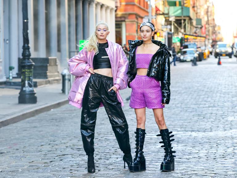 How to stop constantly wearing all black (we’re all guilty) How to stop constantly wearing all black (we’re all guilty)