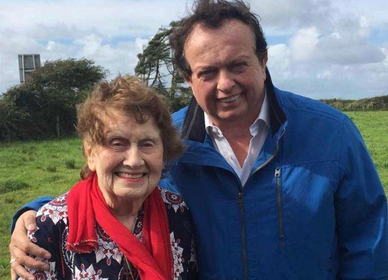 Marty Morrissey gives heartbreaking account of mum’s death following a crash on the Late Late show Marty Morrissey gives heartbreaking account of mum’s death following a crash on the Late Late show