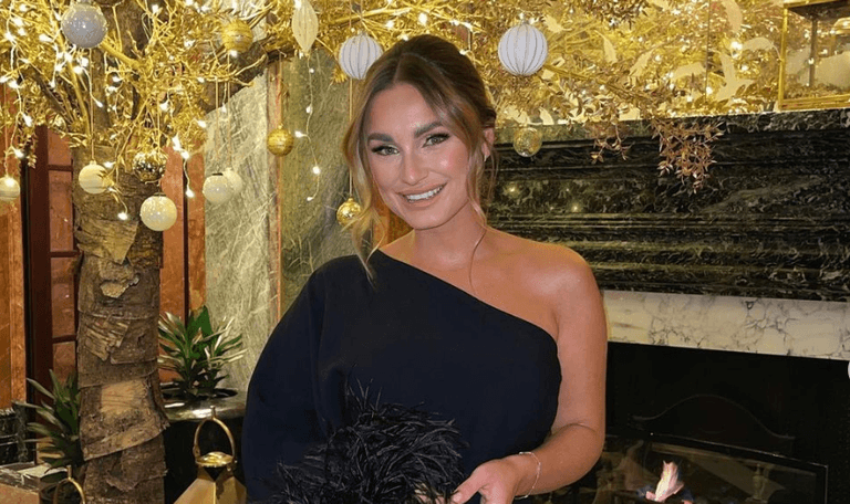 Sam Faiers welcomes her third child with boyfriend Paul Sam Faiers welcomes her third child with boyfriend Paul