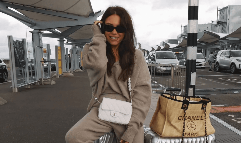 Airport outfits are all the rage as we head abroad – here are the 4 best ones