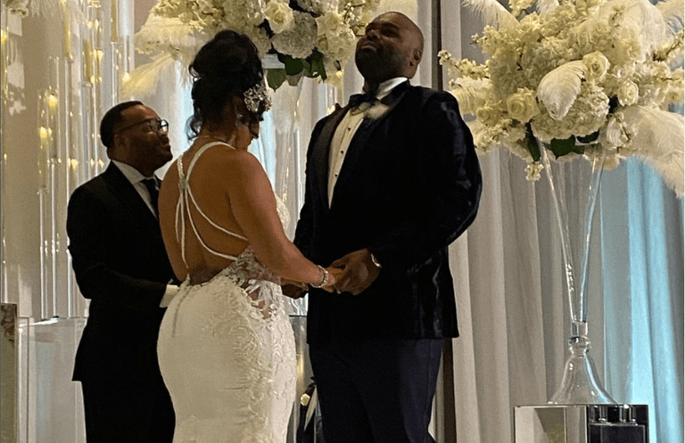 Football player who inspired The Blind Side gets married to partner of 17 years Football player who inspired The Blind Side gets married to partner of 17 years