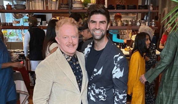 Modern Family’s Jesse Tyler Ferguson welcomes second child with husband Justin Mikita Modern Family’s Jesse Tyler Ferguson welcomes second child with husband Justin Mikita