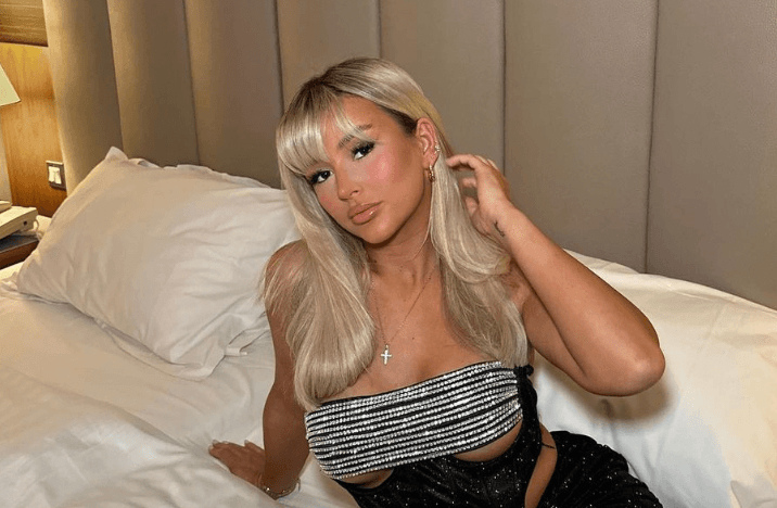 Charleen Murphy thanks fans for support as she returns to work following attack Charleen Murphy thanks fans for support as she returns to work following attack