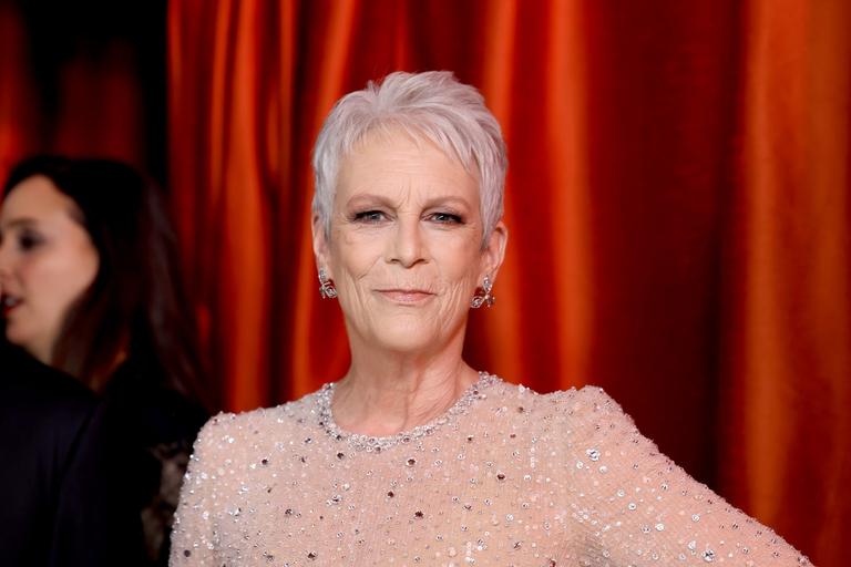 Jamie Lee Curtis wants more female nominees in all categories after her Oscar win Jamie Lee Curtis wants more female nominees in all categories after her Oscar win
