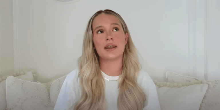 Molly-Mae sobs as she opens up about motherhood struggles Molly-Mae sobs as she opens up about motherhood struggles