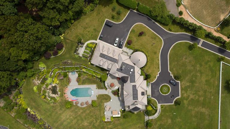 Inside the ‘Wolf of Wall Street’ mansion as it hits the market for €9 million Inside the ‘Wolf of Wall Street’ mansion as it hits the market for €9 million