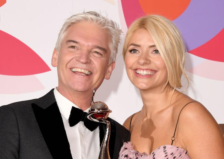 Holly Willoughby to deliver “honest statement” about former co-star Phillip Schofield today Holly Willoughby to deliver “honest statement” about former co-star Phillip Schofield today