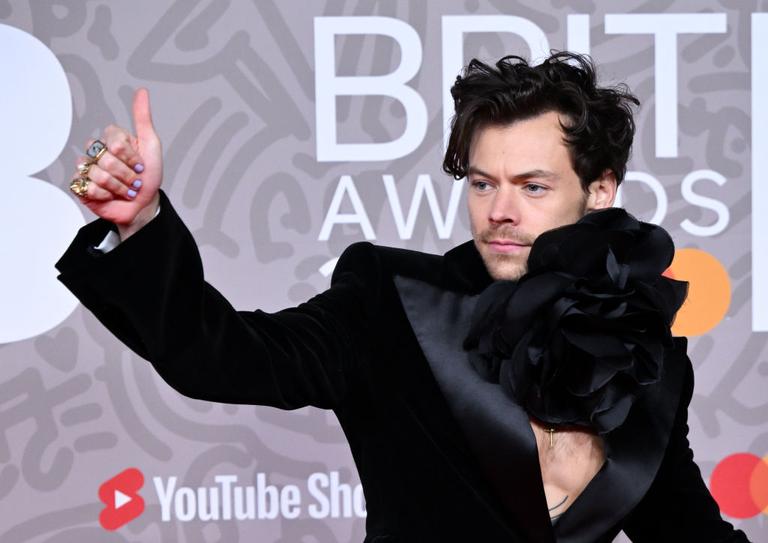 Harry Styles linked to Victoria Secret model after Olivia Wilde break up Harry Styles linked to Victoria Secret model after Olivia Wilde break up