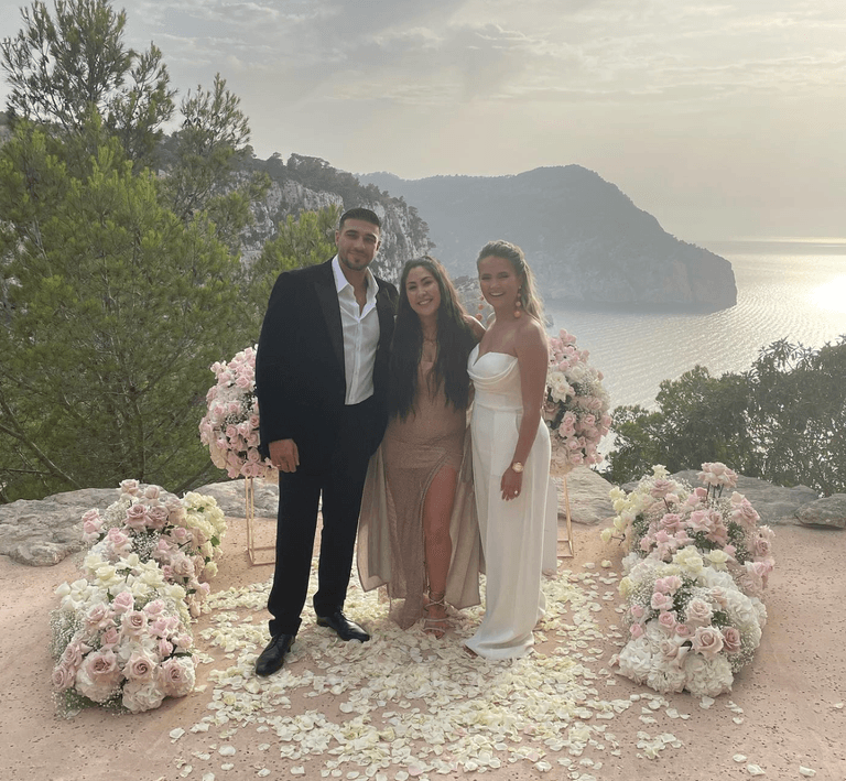 Irish songwriter RuthAnne shares inspiration behind viral song ‘The Vow’ Irish songwriter RuthAnne shares inspiration behind viral song ‘The Vow’