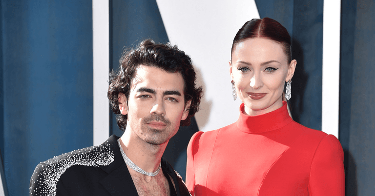 Joe Jonas files to dismiss divorce case with Sophie Turner Joe Jonas files to dismiss divorce case with Sophie Turner