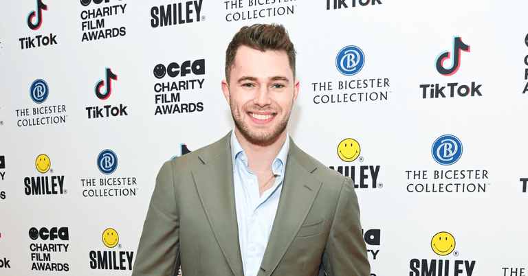 Curtis Pritchard gets brutally dumped from Love Island Games Curtis Pritchard gets brutally dumped from Love Island Games