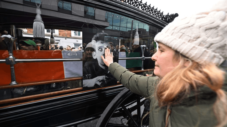 Thousands line the streets of Dublin to say goodbye to Shane MacGowan Thousands line the streets of Dublin to say goodbye to Shane MacGowan
