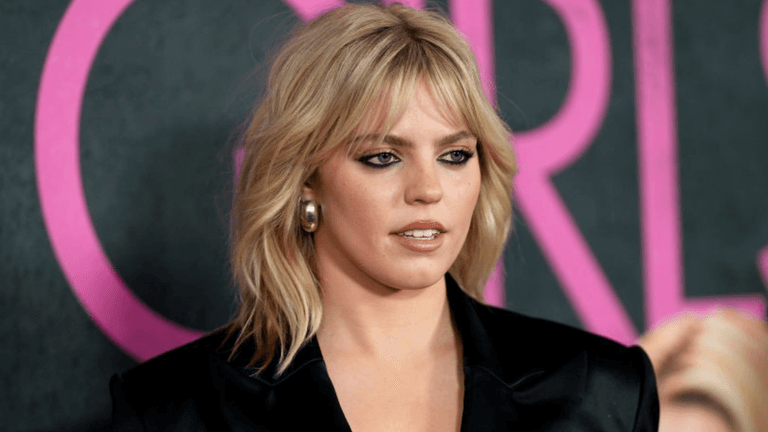 Mean Girls’ Reneé Rapp is changing the conversation around bodies for the better Mean Girls’ Reneé Rapp is changing the conversation around bodies for the better