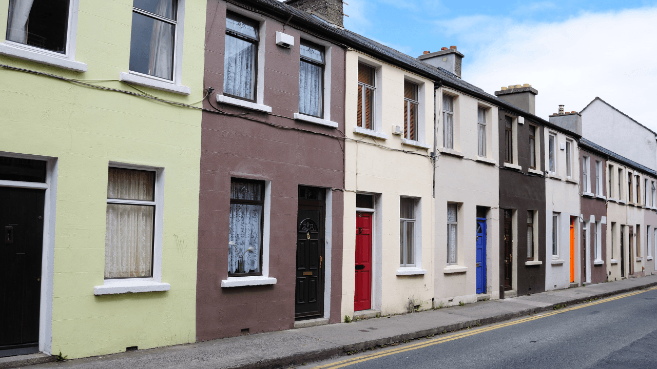 Irish women on the reality of living in your childhood home in your 30s