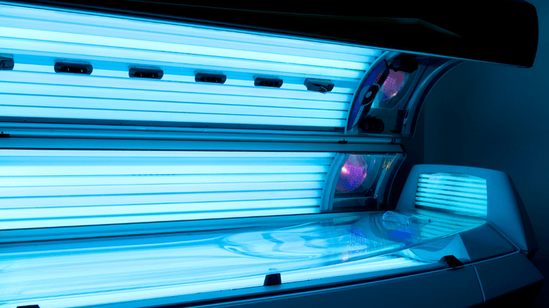 ‘Sunbeds are the worst things in the world’ – Under 35s using sunbeds increase their risk of cancer by 75% ‘Sunbeds are the worst things in the world’ – Under 35s using sunbeds increase their risk of cancer by 75%