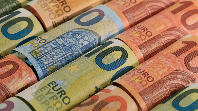 Social Welfare Ireland: Thousands of people eligible for an increase in their payments Social Welfare Ireland: Thousands of people eligible for an increase in their payments