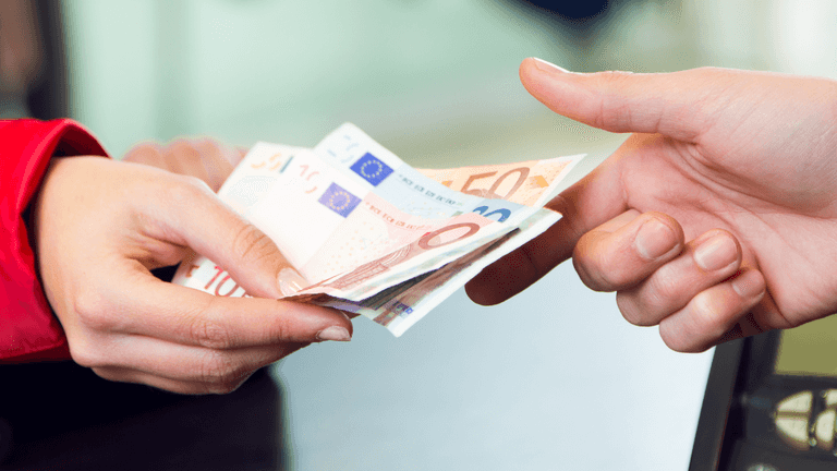 ‘For the first time in two years, Irish households will see an increase in real wages’ ‘For the first time in two years, Irish households will see an increase in real wages’