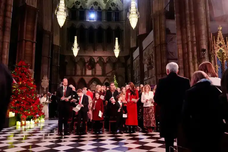 People finally identify mystery family member at Kate Middleton’s carol concert People finally identify mystery family member at Kate Middleton’s carol concert