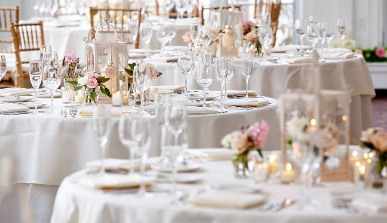 Bride furious after friend demands entire wedding menu is vegan Bride furious after friend demands entire wedding menu is vegan