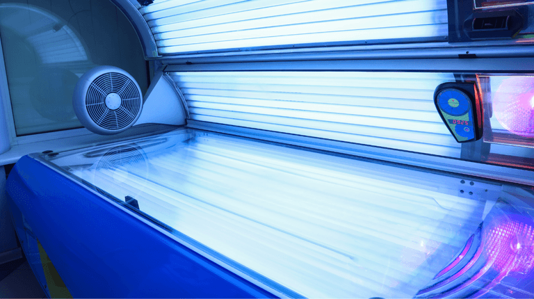 Report finds children as young as 10 are using sunbeds in Ireland Report finds children as young as 10 are using sunbeds in Ireland