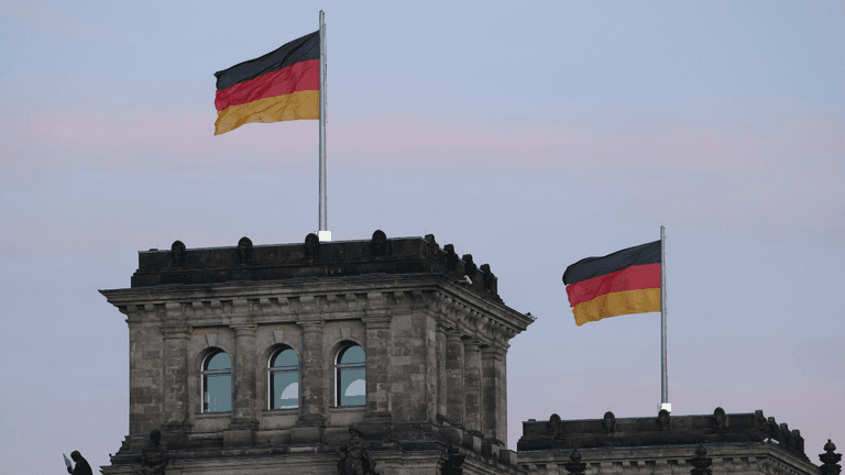 Germany issues chilling warning to residents as country admits it’s not ready for WW3 Germany issues chilling warning to residents as country admits it’s not ready for WW3