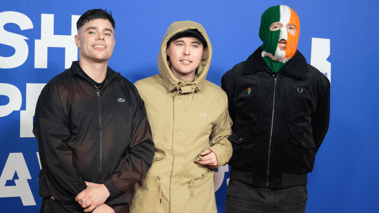 Glastonbury issue warning ahead of Kneecap’s performance today Glastonbury issue warning ahead of Kneecap’s performance today