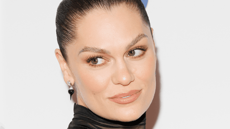 Jessie J shares emotional message during final show before her breast cancer surgery Jessie J shares emotional message during final show before her breast cancer surgery