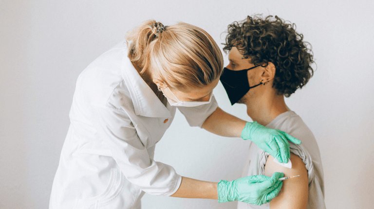 Health warning issued for Irish people travelling to popular summer destinations Health warning issued for Irish people travelling to popular summer destinations