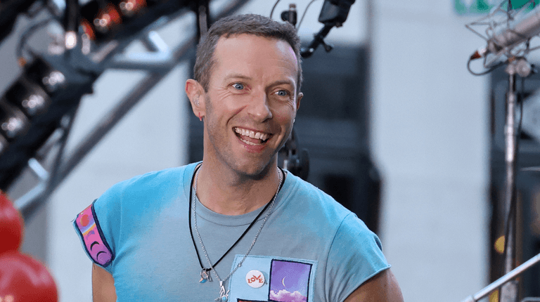 Chris Martin mortified after exposing CEO’s alleged affair on kiss cam Chris Martin mortified after exposing CEO’s alleged affair on kiss cam