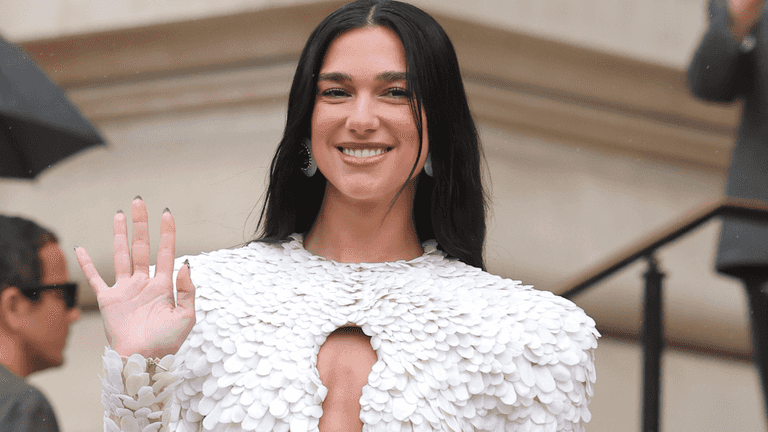 Dua Lipa given Kosovo citizenship by president Dua Lipa given Kosovo citizenship by president