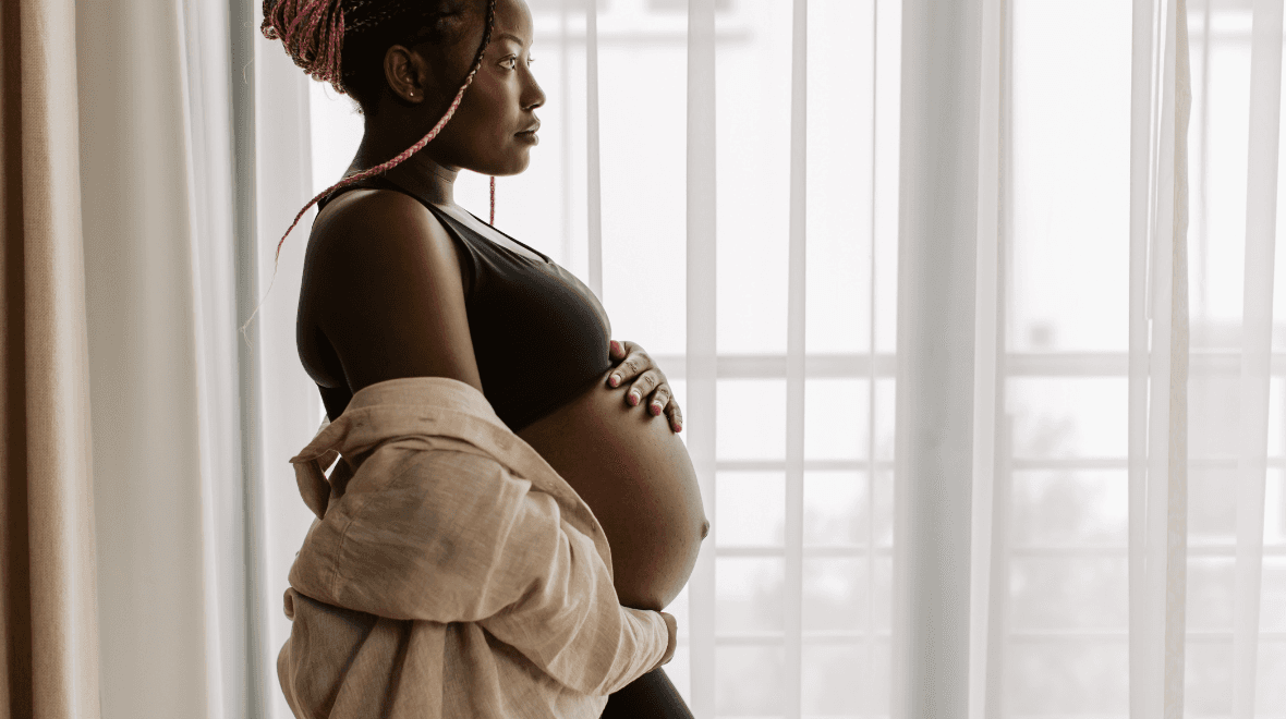 A hair comb can be used during labour to ease pain