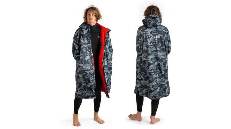 Shoppers rave about ‘bargain’ Dryrobe dupe that has huge 31% discount Shoppers rave about ‘bargain’ Dryrobe dupe that has huge 31% discount
