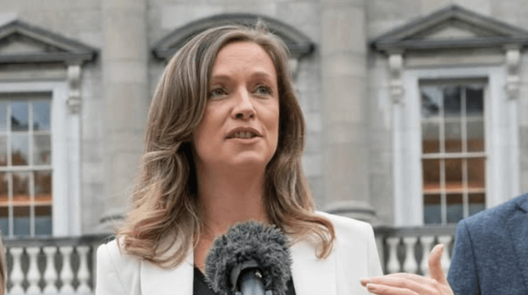 ‘Blackface is a form of racism’ – Holly Cairns speaks out about Eoin Hayes controversy ‘Blackface is a form of racism’ – Holly Cairns speaks out about Eoin Hayes controversy